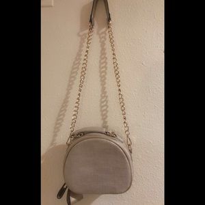 Light tan mini handbag / makeup bag